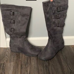 gray boots